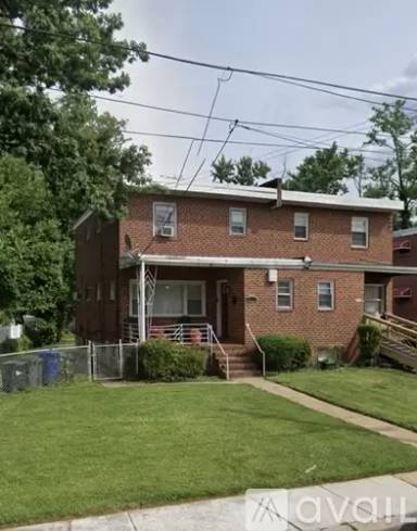 Main picture of 3901 Mortimer Ave
