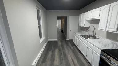 Main picture of 118 N 2nd St