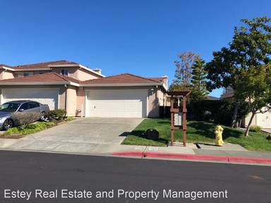 Main picture of 325 Columbia Cir