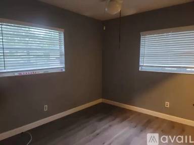Main picture of 804 W West St
