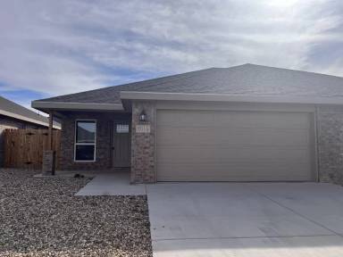 Main picture of 5511 Jarvis St