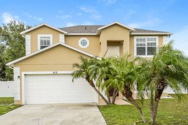 Main picture of 615 Bluebill Ln