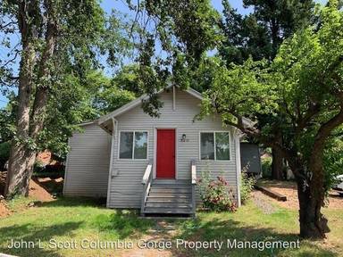 Main picture of 318 E Steuben St