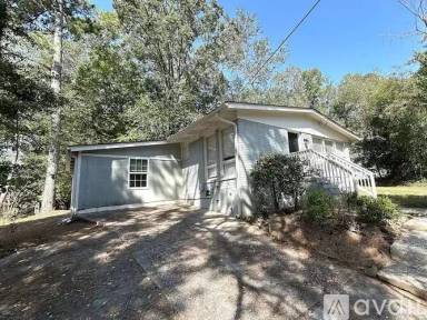 Main picture of 2937 Horse Shoe Dr SE