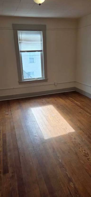 Main picture of 104 Park St