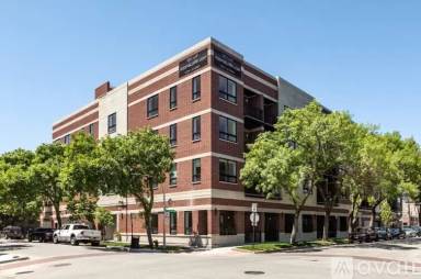 Main picture of Adams Laflin Place