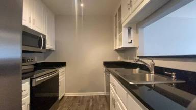 Main picture of 202 Foxchase Ln