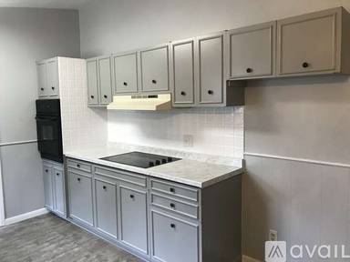 Main picture of 2702 E Southern Hills Blvd