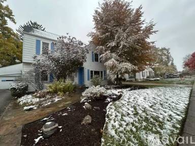 Main picture of 1009 S Kinney Ave