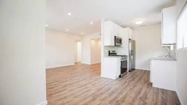 Main picture of 607 N Orange Dr