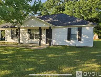 Main picture of 308 Woods Way