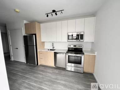 Main picture of 160 Middlesex St