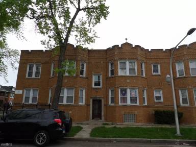 Main picture of 2456 W 68th St