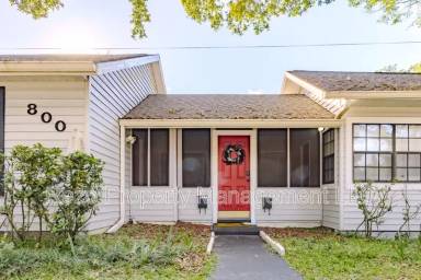Main picture of 800 Altaloma Ave