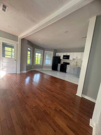 Main picture of 1214 Whalley Ave