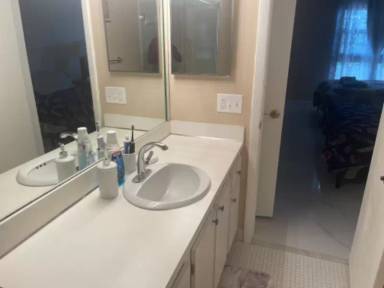Main picture of 5550 NW 44th St