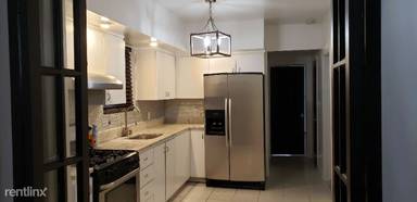 Main picture of 15912 65th Ave
