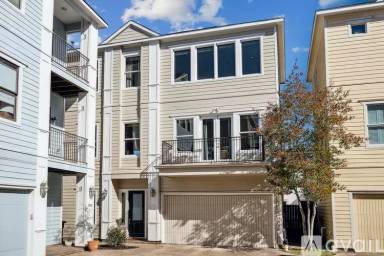 Main picture of 2724 Beauchamp St