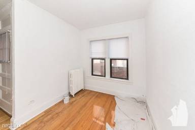 Main picture of 629-39 W Cornelia Ave
