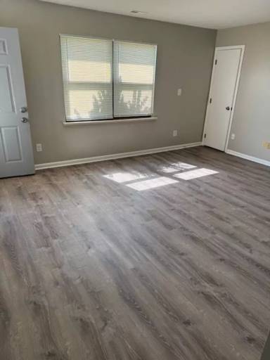 Main picture of 802 Oakview Dr
