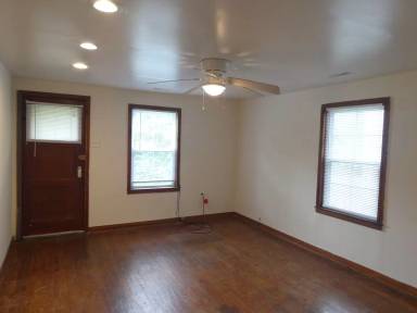 Main picture of 210 Alexander Ave