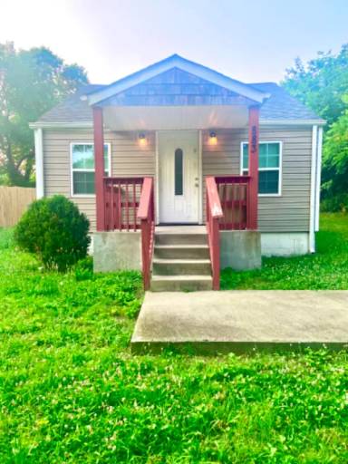 Main picture of 883 Carter St