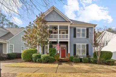 Main picture of 1401 Carriage Ridge Dr