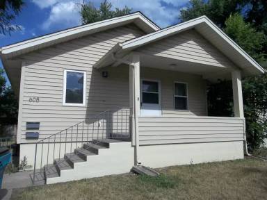 Main picture of 618 S Grant Ave