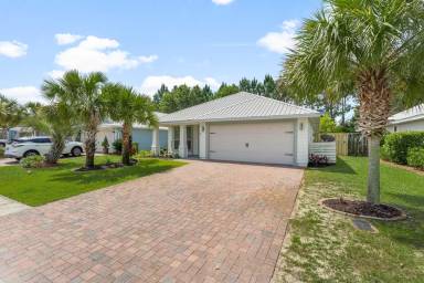 Main picture of 4 Bald Eagle Dr