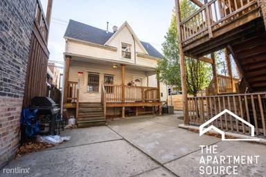 Main picture of 851 W Wellington Ave