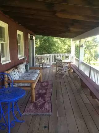 Main picture of 819 Bayview Dr