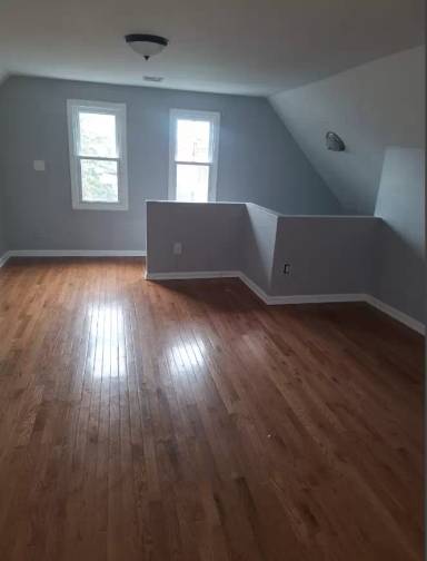 Main picture of 125 Dewitt St