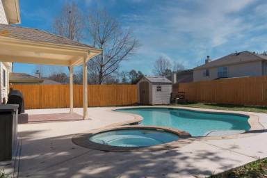 Main picture of 2514 Camden Park Dr