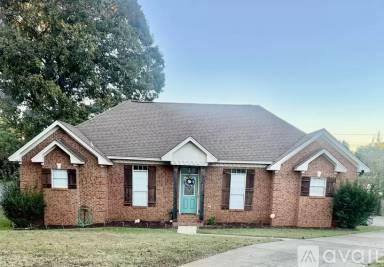 Main picture of 100 Wood Vale Dr