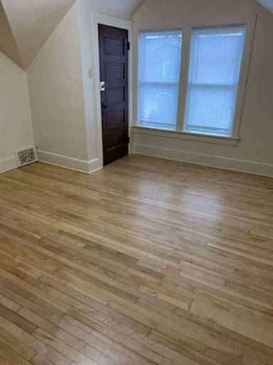 Main picture of 707 Phoebe St