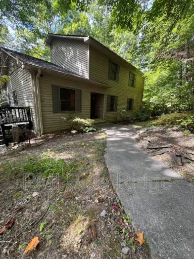 Main picture of 154 Laurel Haven Rd