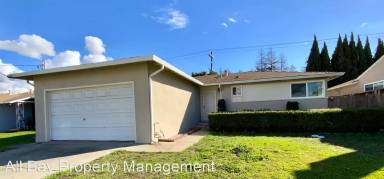 Main picture of 716 Bluefield Ln