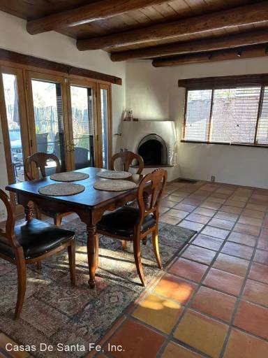 Main picture of 525 Camino Cabra