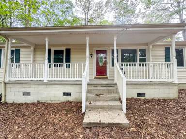 Main picture of 8904 Vaughan Rd