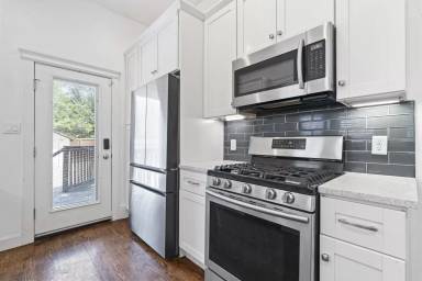 Main picture of 222 S Edgefield Ave
