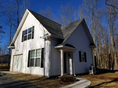 Main picture of 279 Three Creeks Rd