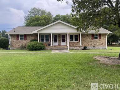 Main picture of 2201 Pine Rd