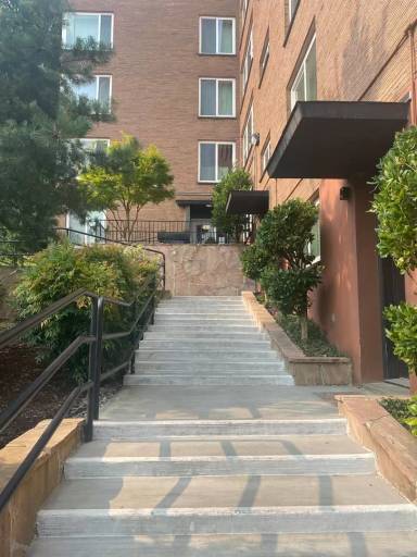 Main picture of Cardinell View Lofts Condominium