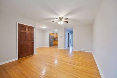 Main picture of 3921 Lankenau Ave