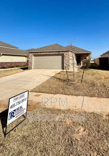 Main picture of 12013 SW 31st