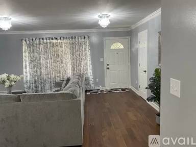 Main picture of 197 Crystal St