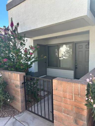 Main picture of College Park Woods