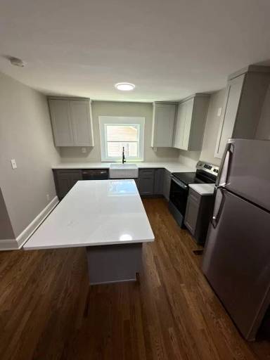 Main picture of 528 Barrington Dr