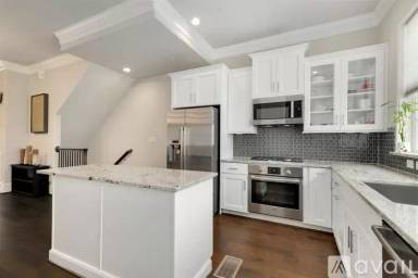 Main picture of 7333 Valley View Ln