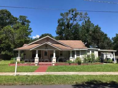 Main picture of 4104 N Ola Ave